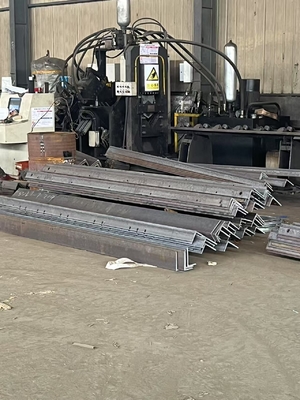 হট রোলড গ্যালভানাইজড স্টীল Lintels দৃঢ় আবাসিক / বাণিজ্যিক ফ্রেম জন্য নিখুঁত